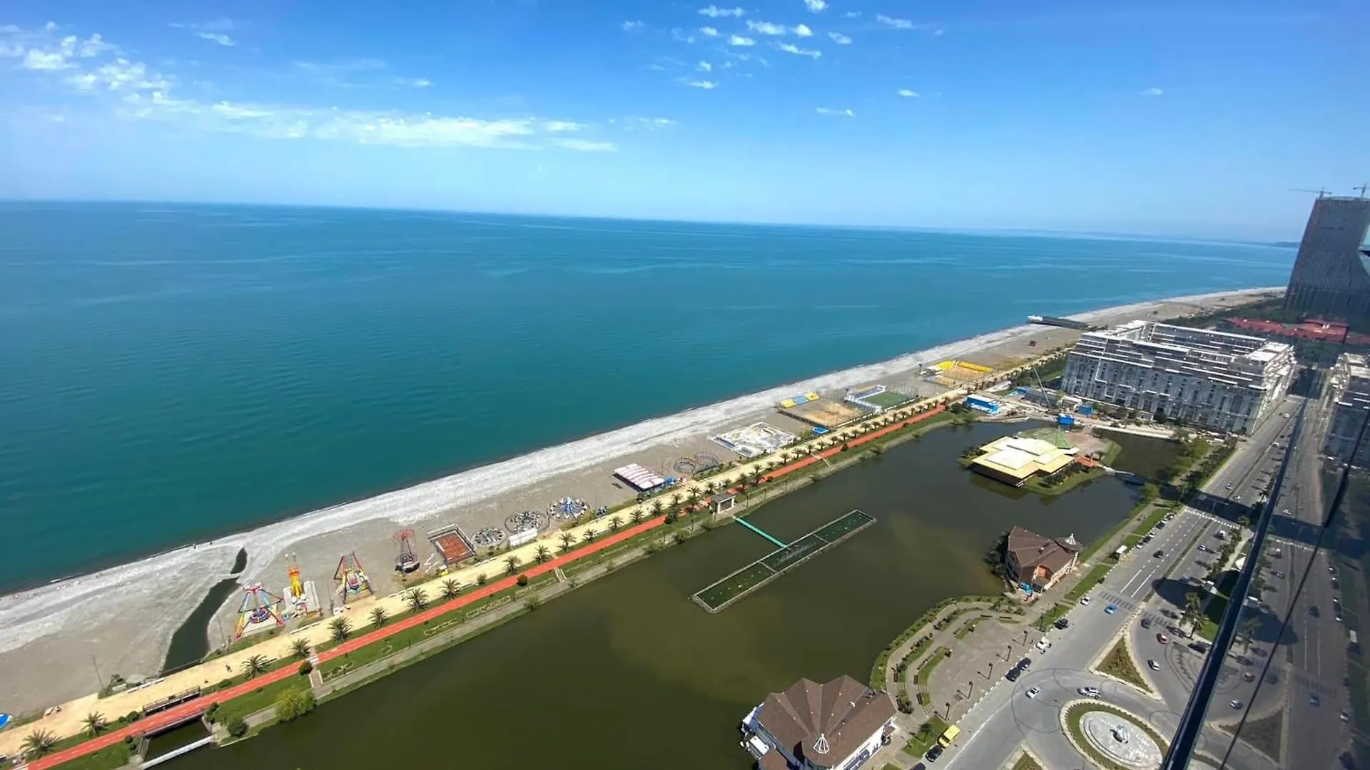 Апарт-Отель В Панорама Бич Batumi 0*,