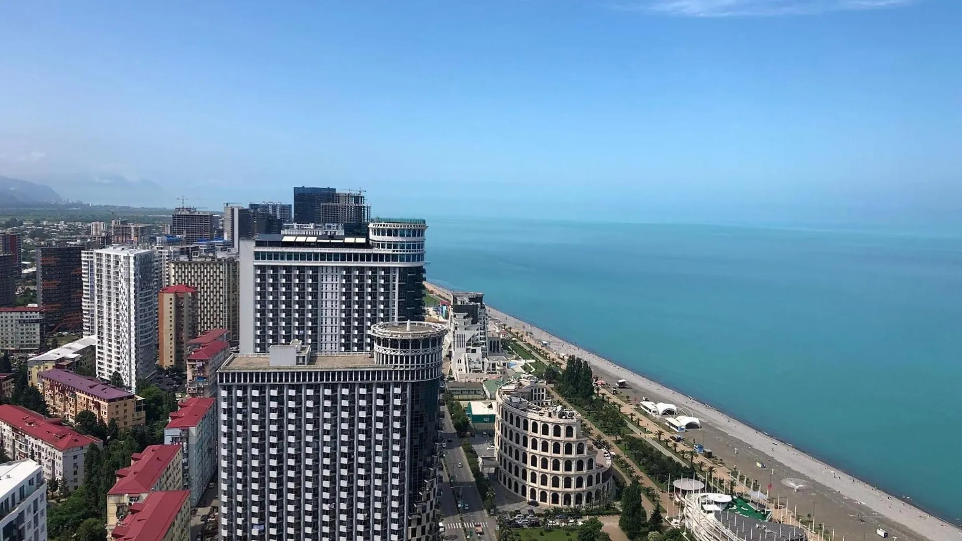Апарт-Отель В Панорама Бич Batumi