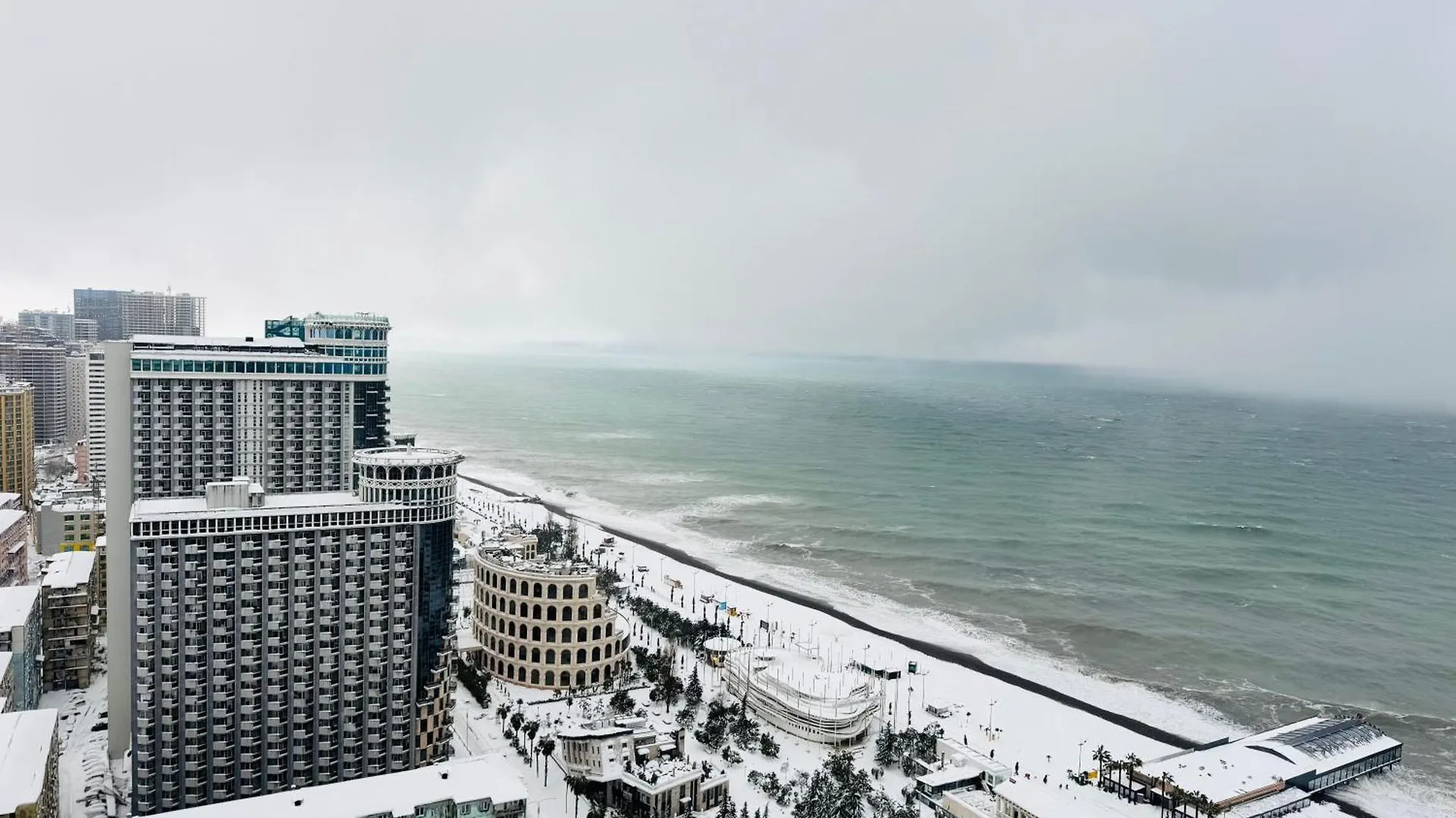 Aparthotel Апарт-Отель В Панорама Бич Batumi